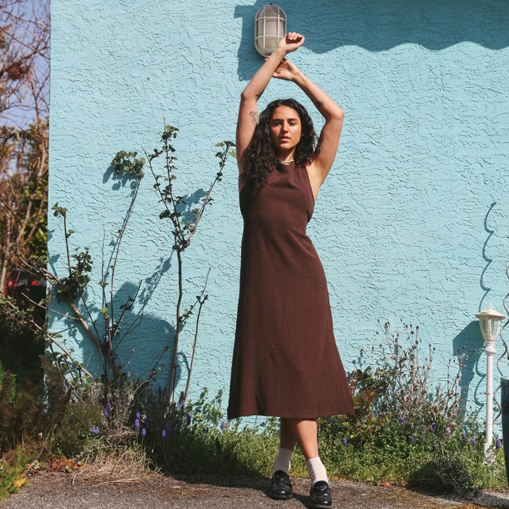 Alma Sax Gemini Dress in Chocolate